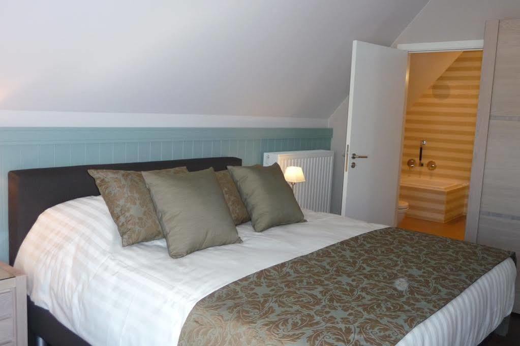 B&B Riche Terre Damme Exteriör bild
